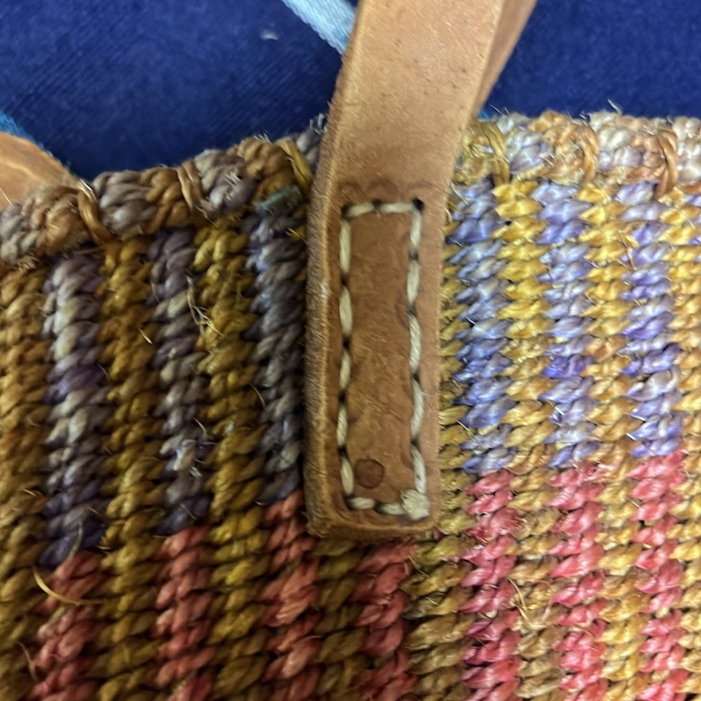 Vintage Multicolor Woven Bag - Picture 5 of 5